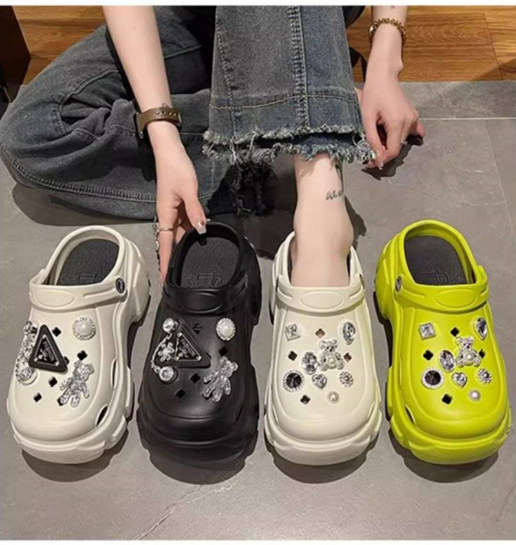 【⏰買一送一】日本超人氣可愛潮流洞洞鞋女士新款外穿增高防滑防臭厚底涼拖鞋 【⏰買一送一】日本超人氣可愛潮流洞洞鞋女士新款外穿增高防滑防臭厚底涼拖鞋